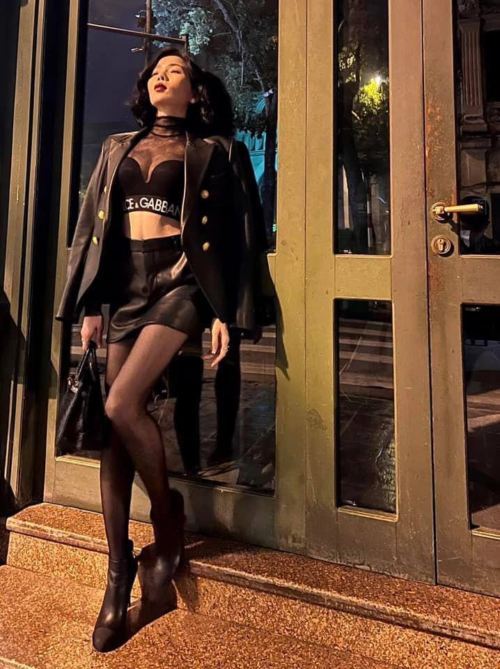 Lệ quyên diện áo dài catwalk bị chê cđm lo lắng cho vị trí bgk miss world vietnam - 10