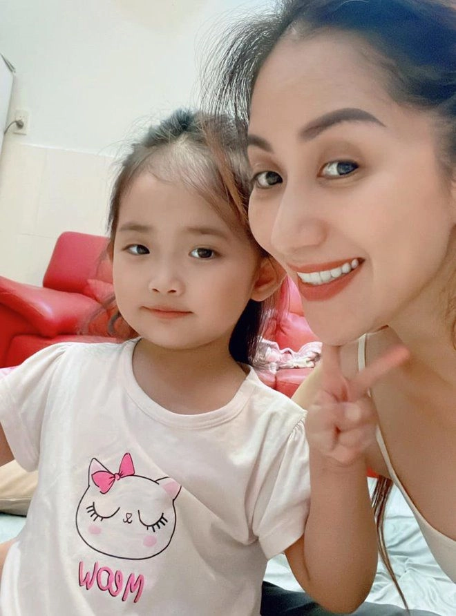 Liên tục bị nói đáng thươngvì đẻ thuê khánh thi chứng minh con gái xinh giống mẹ - 10