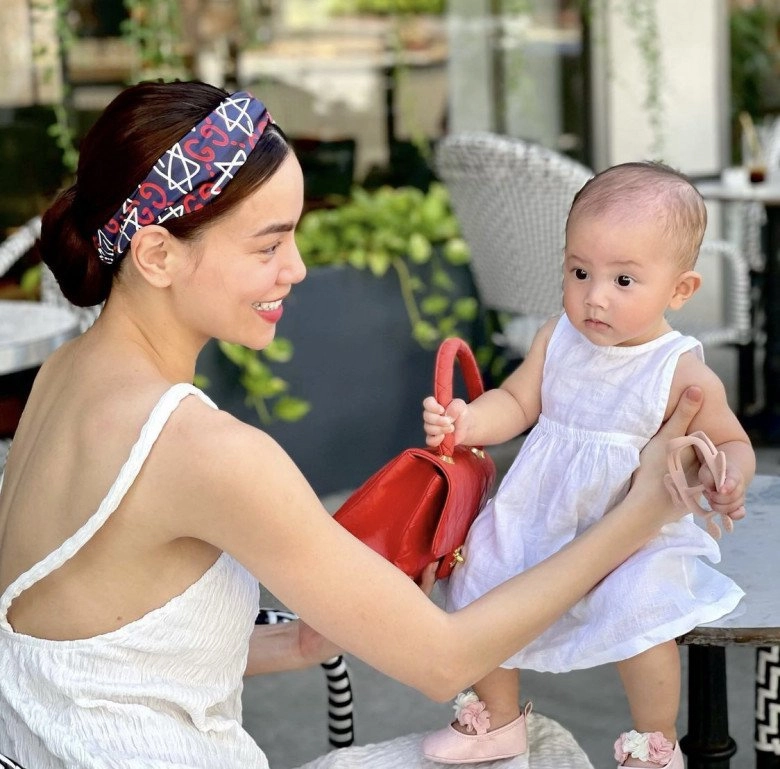 Lisa nhà hồ ngọc hà hài hước trong diện mạo tóc dài trông khác lạ suýt nhận không ra - 1