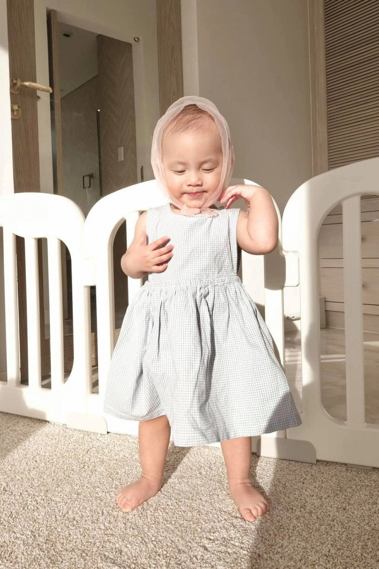 Lisa nhà hồ ngọc hà hài hước trong diện mạo tóc dài trông khác lạ suýt nhận không ra - 17