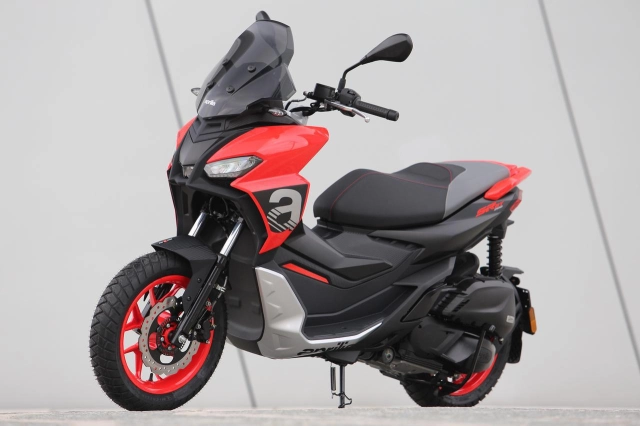 Lộ tin aprilia sr gt200 chuẩn bị cập bến vn với giá rẻ hơn cả honda sh350i - 3