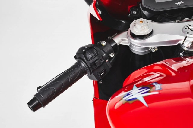 Lộ tin mv agusta f3 rr mới sẵn sàng ra mắt - 3