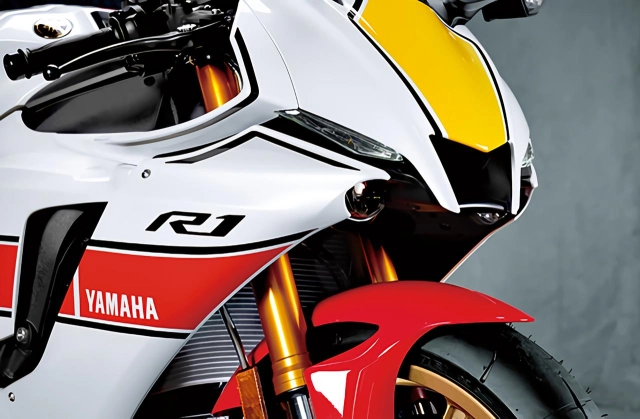 Lộ tin yamaha r1 wgp 60th anniversary với giá bán hấp dẫn - 1