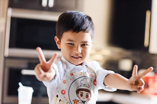 Lo tương lai cho con diễm châu nuôi hết đại học vợ cũ đan trường lập chuỗi công ty - 19