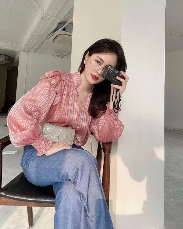 Loạt công thức phối đồ xinh xẻo với áo blouse dài tay nàng lưu ngay để style được nâng tầm - 8