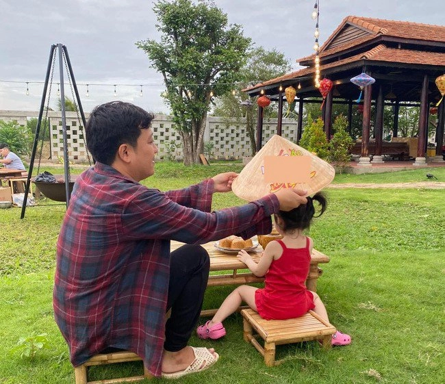 Loạt khoảnh khắc đáng yêu của trường giang và con gái khiến nhã phương luôn bị ra rìa - 2