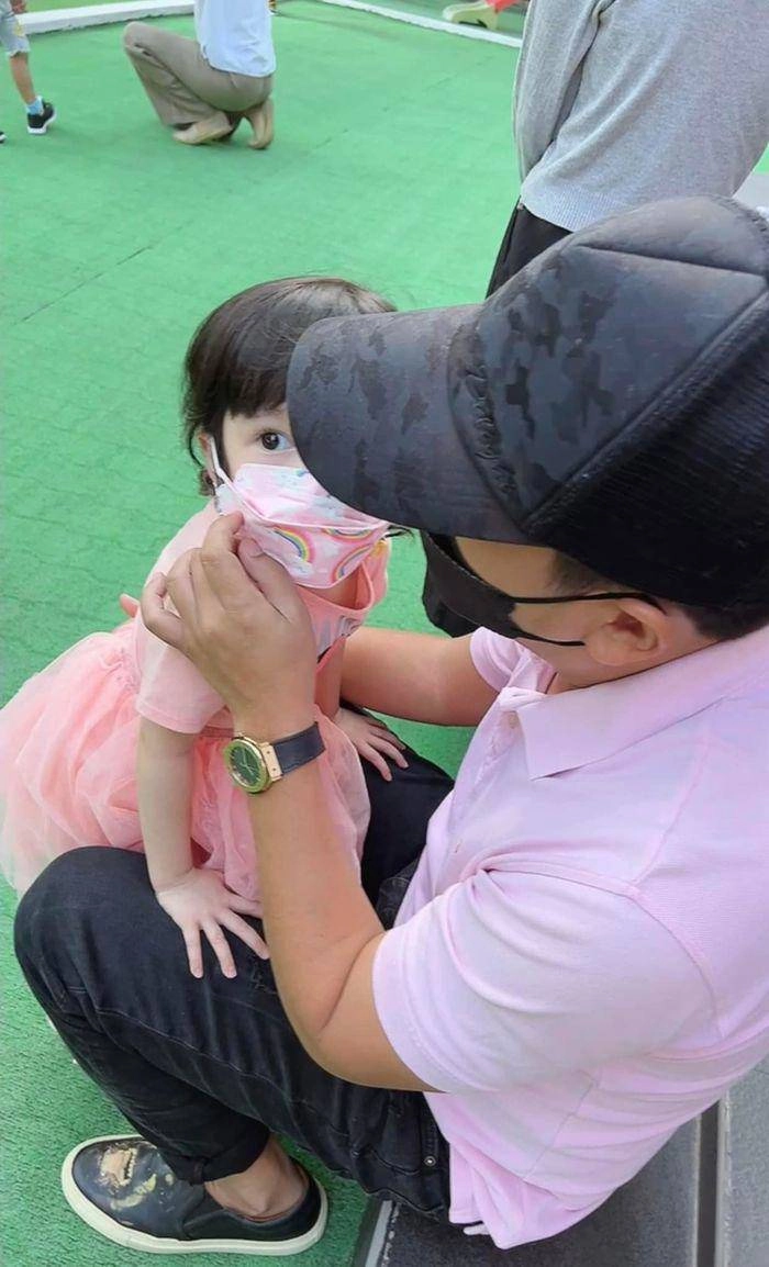 Loạt khoảnh khắc đáng yêu của trường giang và con gái khiến nhã phương luôn bị ra rìa - 4