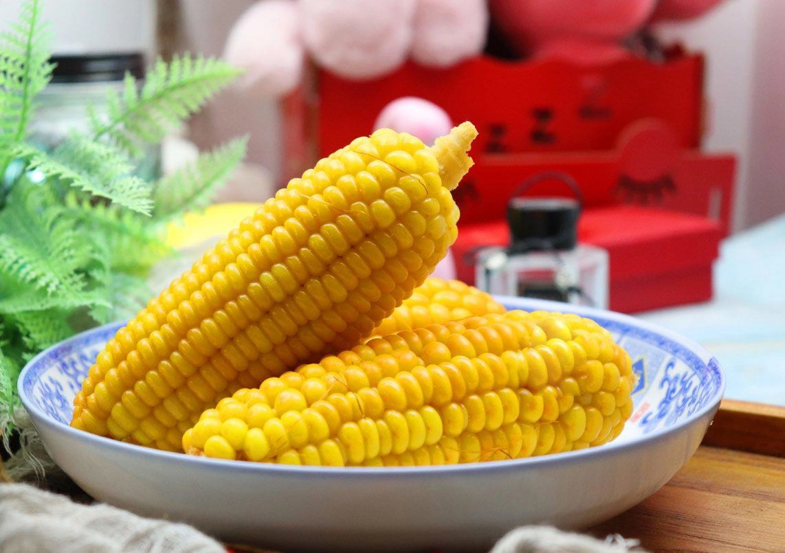 Luộc ngô không cần cho đường thêm thứ này ngô càng mềm ngọt chẳng phải ai cũng biết - 1