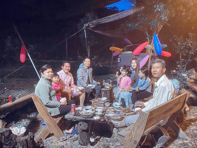 Lý hải minh hà bất lực vì con út 6 tuổi hiếu động chấn thương đầy mình gãy tay gãy xương đòn rách cằm - 11