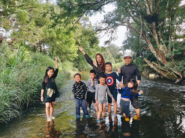 Lý hải minh hà bất lực vì con út 6 tuổi hiếu động chấn thương đầy mình gãy tay gãy xương đòn rách cằm - 12
