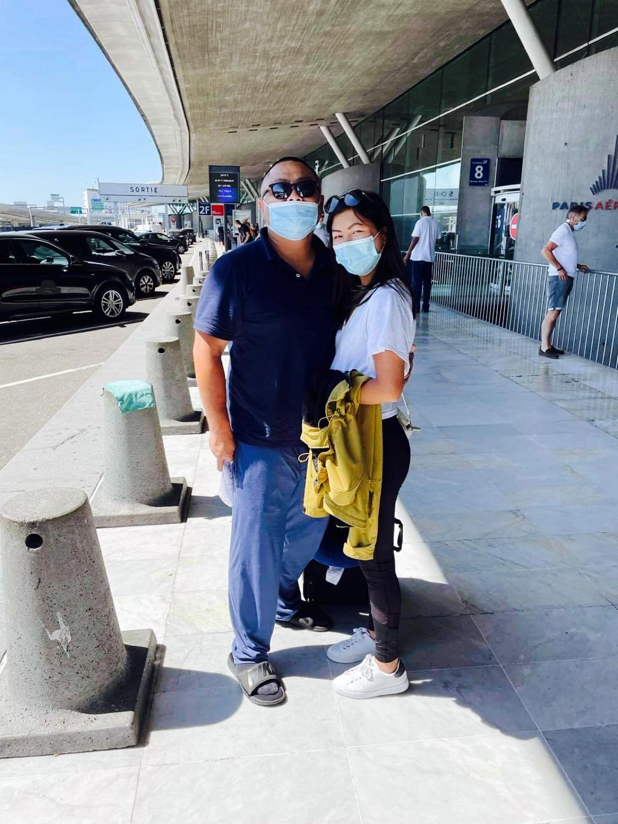 Ly hôn chồng bỉ bé gái hmông làm mẹ đơn thân được bạn traiceo giàu có cưng chiều - 5