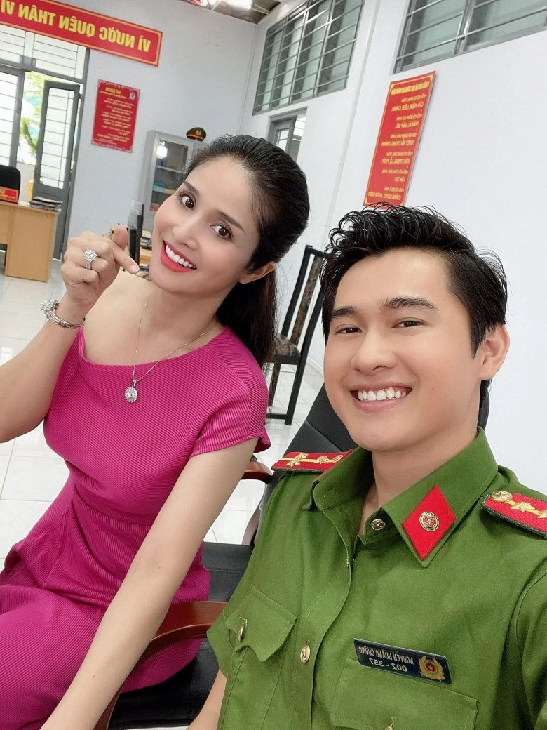 Ly hônđể phan thanh bình nuôi con nay huỳnh thảo trang đón về cùng chồng trẻ bù đắp cho con gái - 5