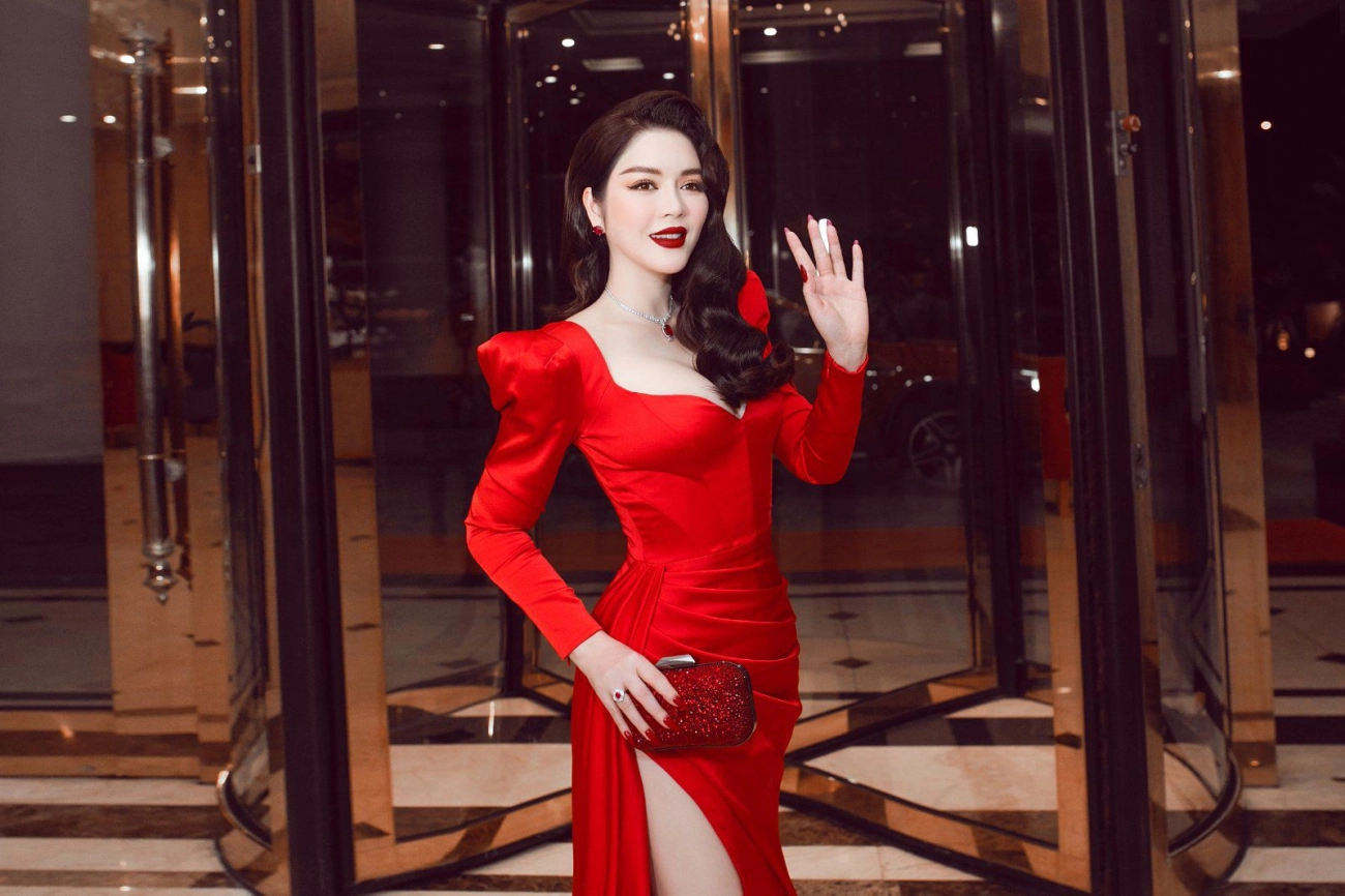 Lý nhã kỳ diện đầm quét đất khoe khuôn ngực phồn thực đẹp lấn át dàn thí sinh hoa hậu - 4