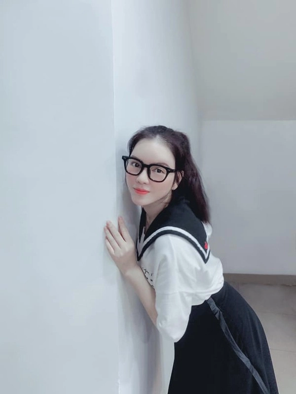 Lý nhã kỳ khoe ảnh hồi nhỏ mắt đẹp long lanh đánh bay tin nhấn mí - 10