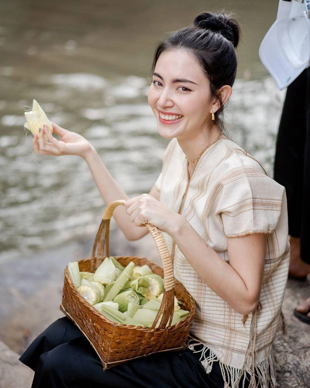 ma nữ đẹp nhất thái lan kiêm nàng thơ của sơn tùng trông như nào khi lột hết son phấn - 8