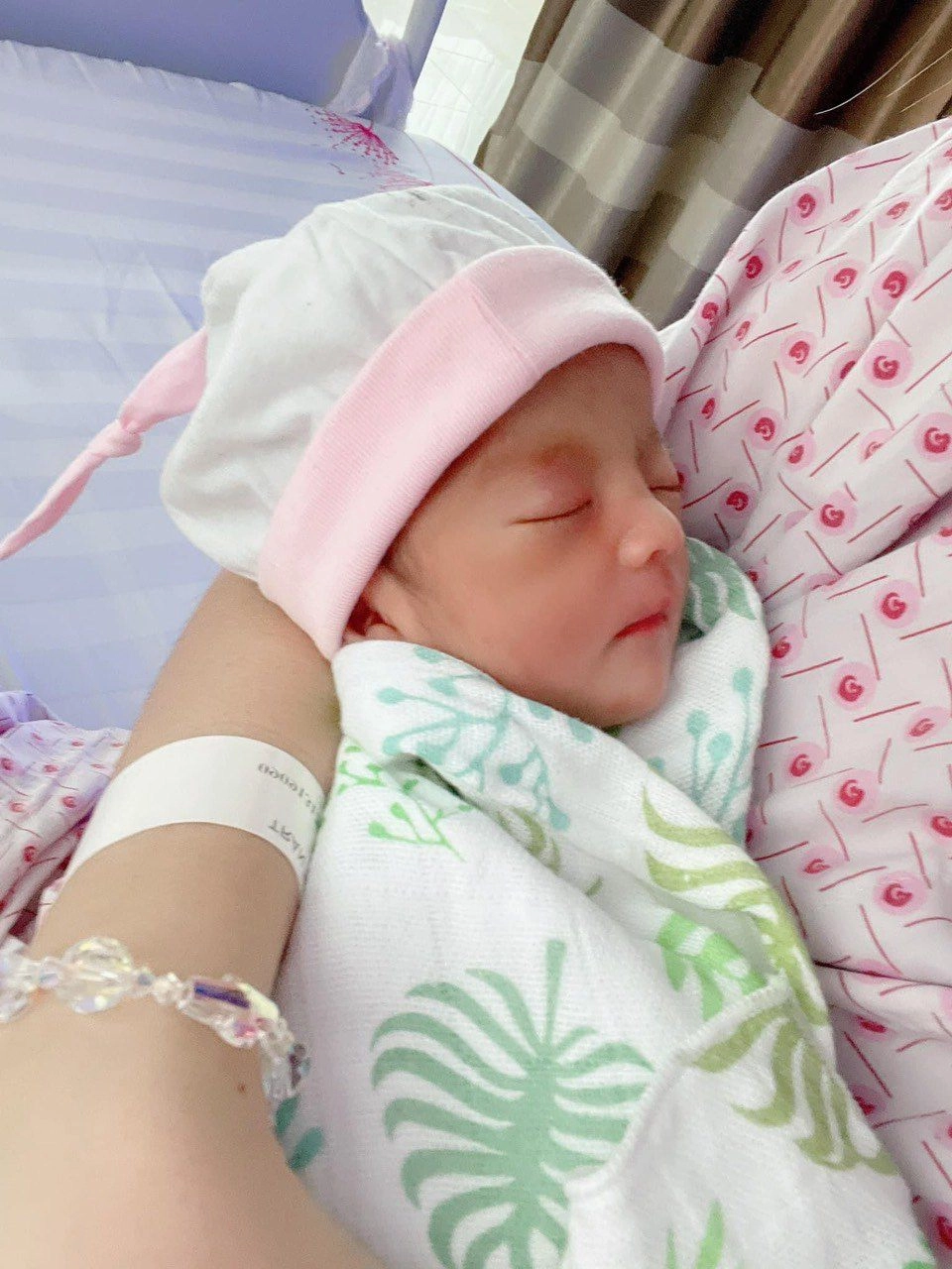 Mặc ai chê vợ mạc văn khoa vẫn khoe con đều đặn cô nhóc 8 tháng bụ bẫm đáng yêu - 8