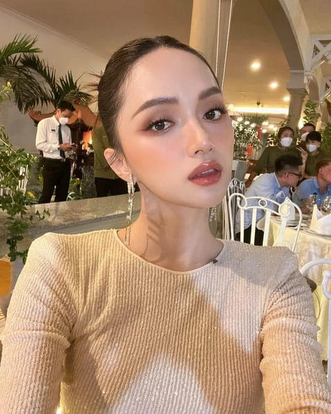 Mặc dân tình đồn đoán về caption ẩn ý hương giang vẫn khoe đường cong hút mắt - 4