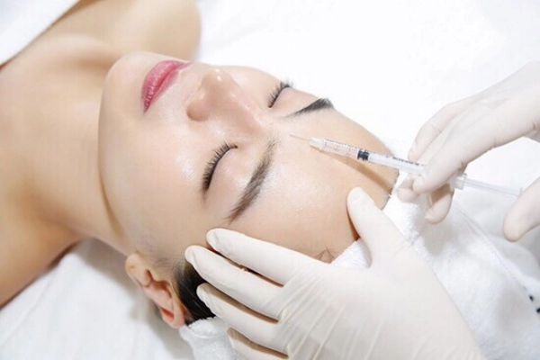 Mắc phải những sai lầm tai hại này khi tiêm filler chị em có thể phá huỷ cả gương mặt - 8