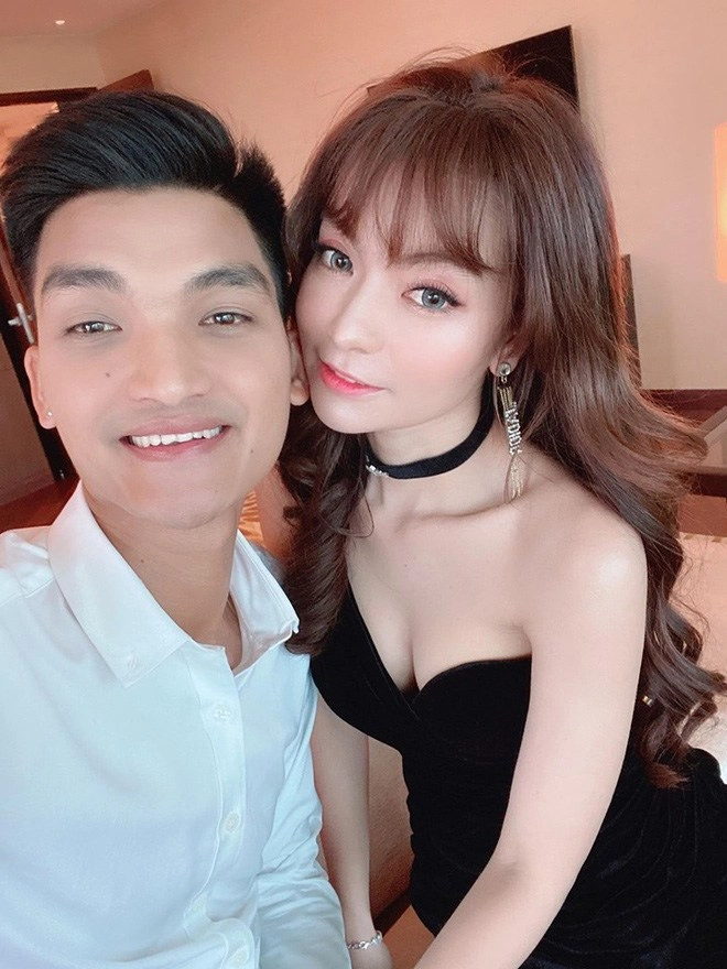 Mạc văn khoa mặc váy vợ để nịnh con gái cười nghe mọi người nhận xét lại thấy buồn - 7