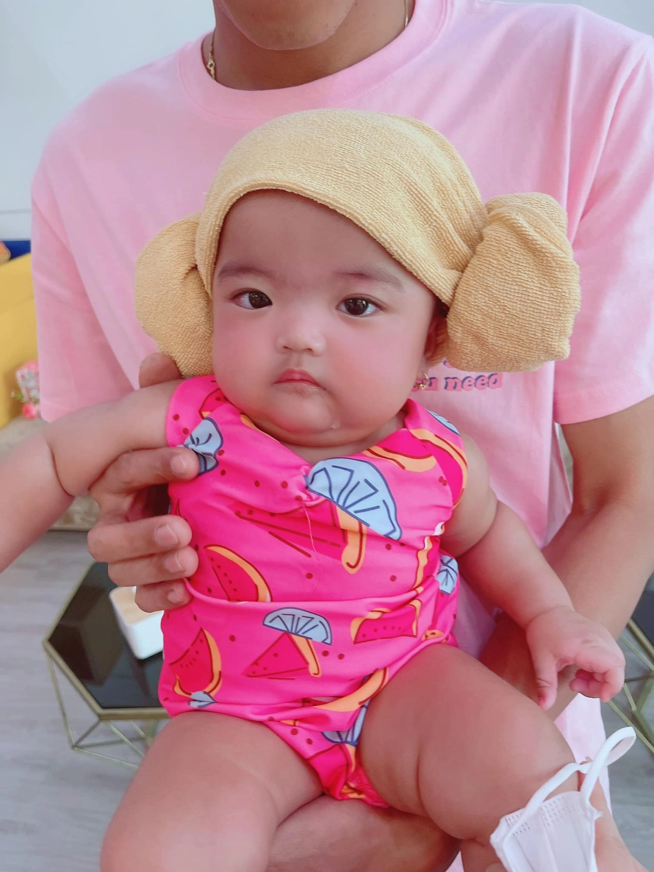 Mạc văn khoa mặc váy vợ để nịnh con gái cười nghe mọi người nhận xét lại thấy buồn - 13
