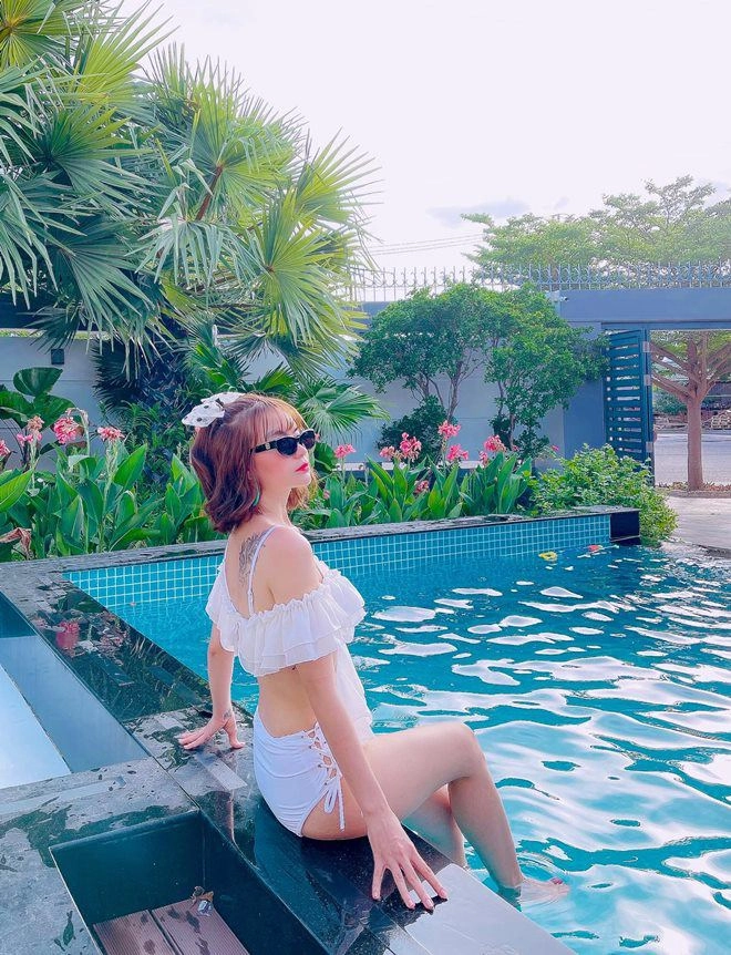 Mạc văn khoa nhận 3 đời mông lép nhưng con gái mông bự vợ hotgirl vội vàngnói giống mẹ - 4