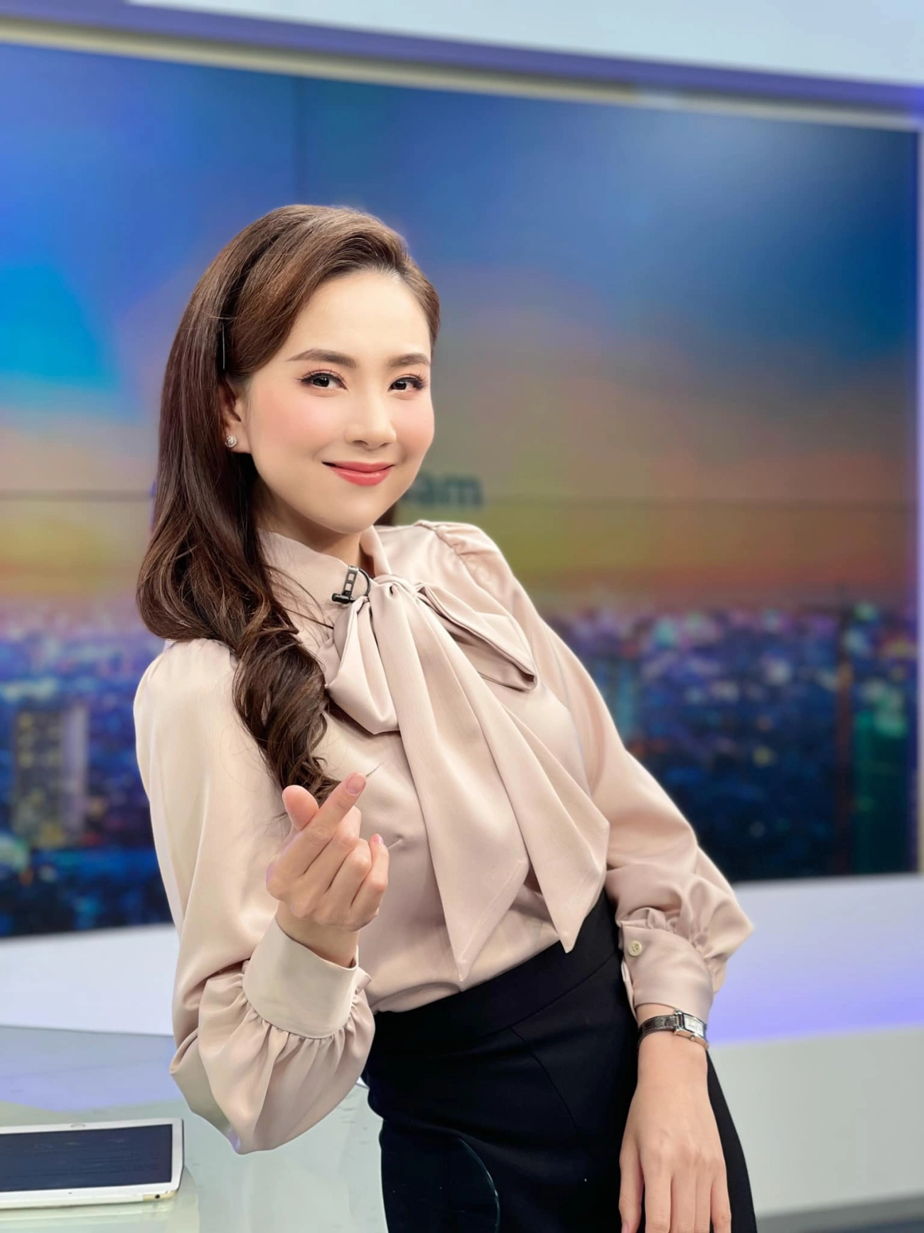 Mai ngọc dương tính covid vẫn tập tạ chăm chỉ giữ nguyên múi bụng nhắn nhủ 1 điều - 1