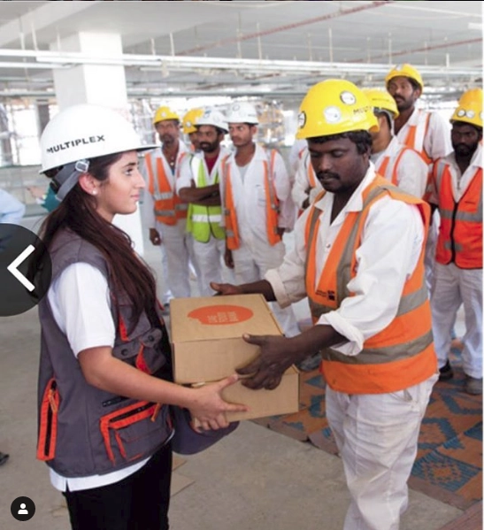 Màn dậy thì thất bại của 2 nàng công chúa dubai từng gây sốt vì xinh đẹp như thiên thần - 21