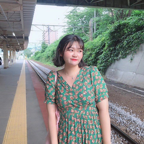 Mang vẻ đẹp lệch chuẩn hội gái hàn mũm mĩm vẫn luôn có mẹo diện đồ giấu dáng cực đỉnh - 2