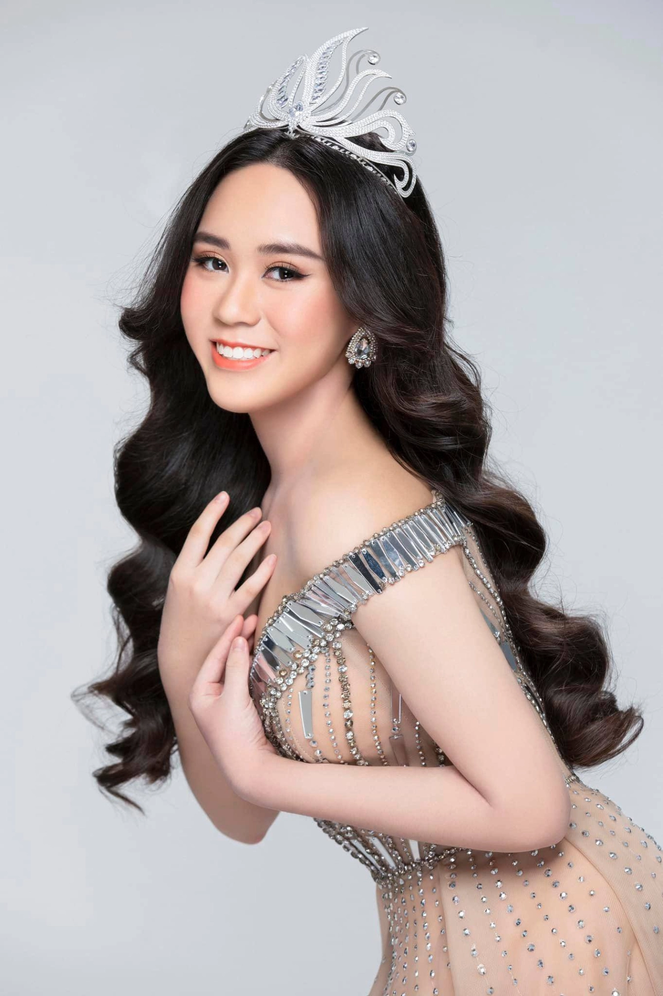 Mẫu nhí đại diện việt nam thi hoa hậu ít được chú ý soi loạt thành tích mới đáng nể - 9