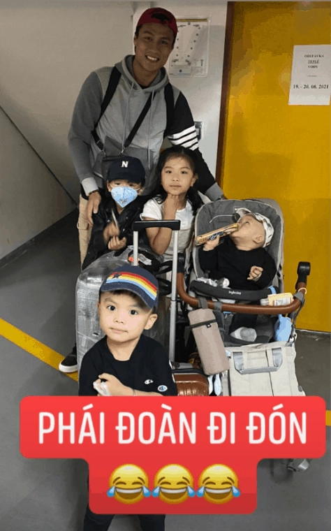 Mẫu nữ mặc đẹp nhưng bị bơ mạc hồng quân chỉ chăm ôm hôn con sau 8 tháng không gặp - 1