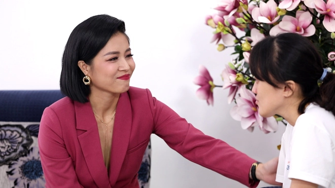 Mc hoàng linh nói gì khi băng bó toàn thân trong show truyền hình thực tế thẩm mỹ - 4
