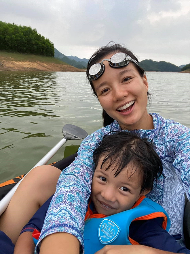 Mc minh trang đồng hành cùng biogaia tặng 30 suất quà cho các bé sơ sinh - 1