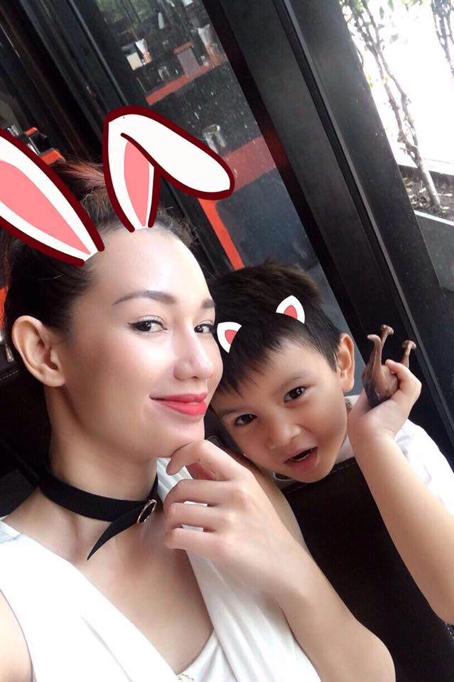 Mc quỳnh chi hiếm hoi khoe cảnh con trai sống ở mỹ cùng ba nhìn con lớn thấy kì lạ - 8