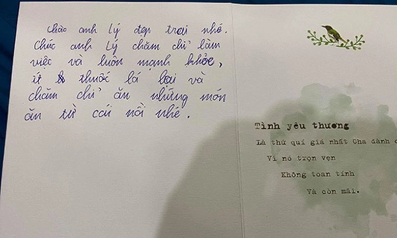 Mc thảo vân khoác tay một người đàn ông áo đen đầy tình cảm hóa ra là con trai nsnd công lý - 9