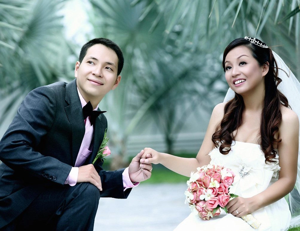 Mẹ 3 con u40 nghiện diện bikini khoe rãnh lưng quyến rũ gái đôi mươi cũng phải ghen tị - 7
