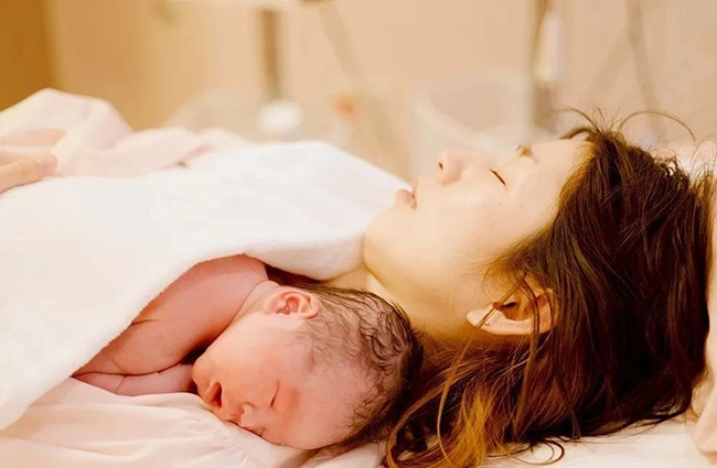 Mẹ 9x quyết thà sinh 2 con trai còn hơn 1 con gái nhiều chị em chạnh lòng - 2