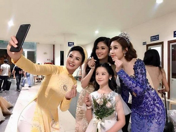 Mẹ bỏ quê lên phố để quản con gái vẫn nổi tiếng vì quá xinhdàn hoa hậu việt xuýt xoa - 12