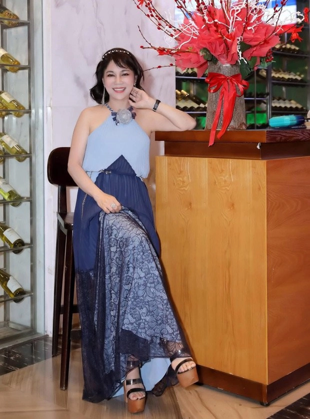 Mẹ chồng diệp lâm anh xinh đẹp diện đồ hiệu sang chảnh hơn con dâu - 2