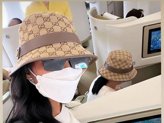 Mẹ đơn thân hòa minzy ngày càng đẹp và giàu tự sắm đồ hiệusang chảnh không kém thời chưa sinh con - 11