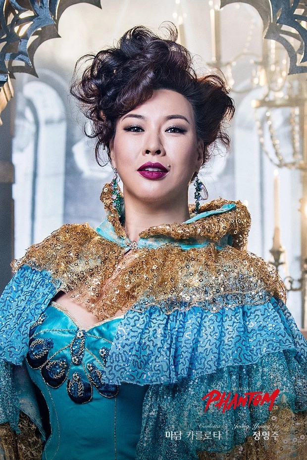 Mẹ hari hẹn hò chốn công sở ngoài đời style cực bốc không hường phấn như lên phim - 6