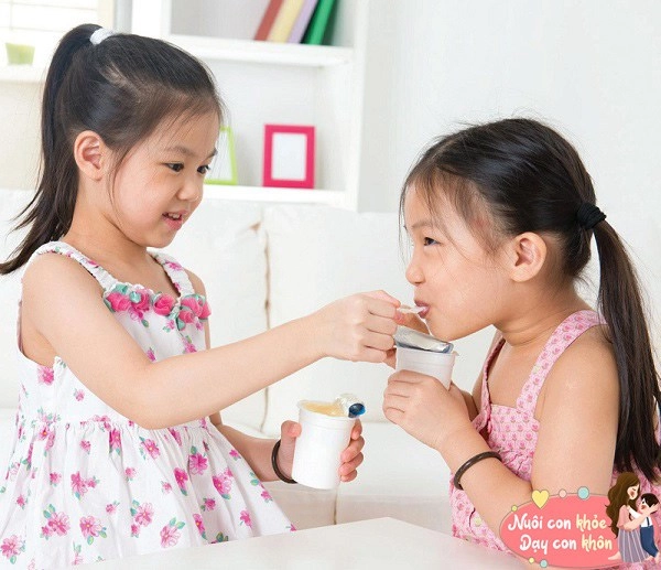 Mẹ lo lắng trẻ chướng bụng đầy hơi ngày lễ 5 giải pháp để con ăn ngon luôn khỏe mạnh - 6