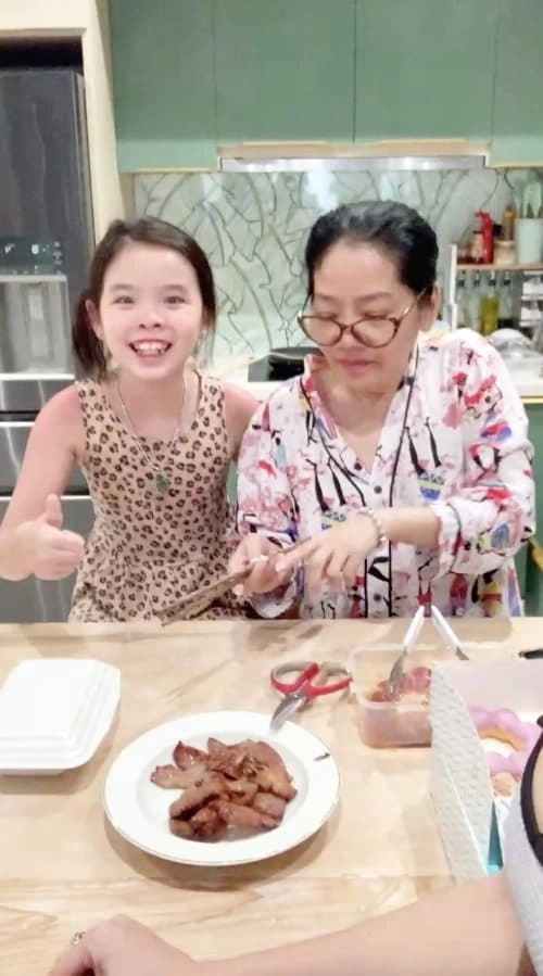 Mẹ lý bình hết lòng cưng chiều con gái riêng của phương trinh jolie sau đám cưới tiền tỷ - 2