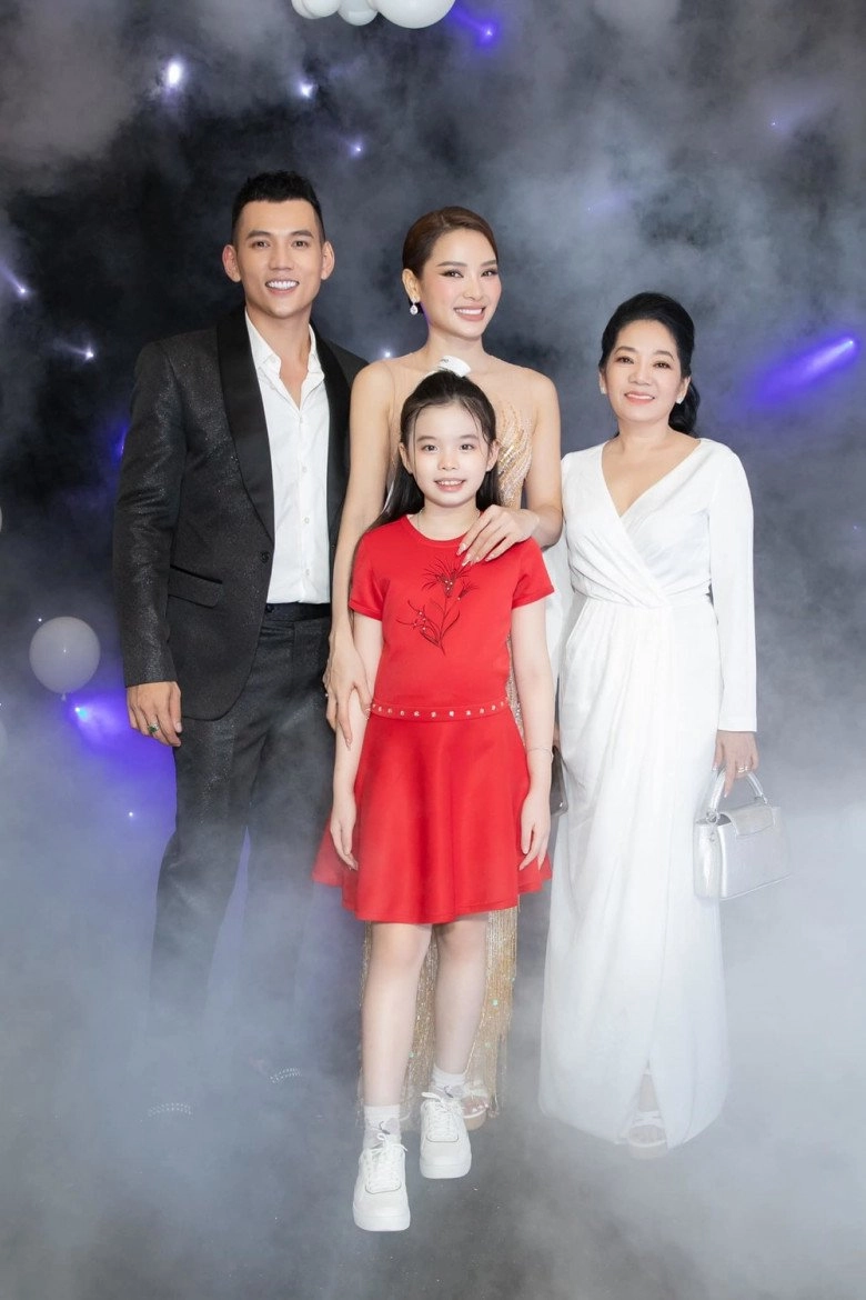 Mẹ lý bình hết lòng cưng chiều con gái riêng của phương trinh jolie sau đám cưới tiền tỷ - 7