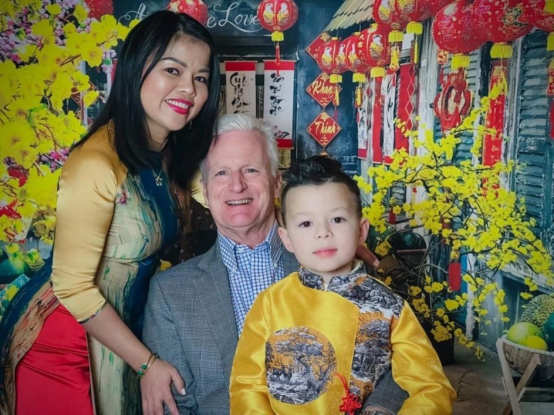 Mẹ việt nhỏ nhắn sinh con ở mỹ cả bệnh viện khen bé to lớn bác sĩ tây trách bố đứa trẻ - 1
