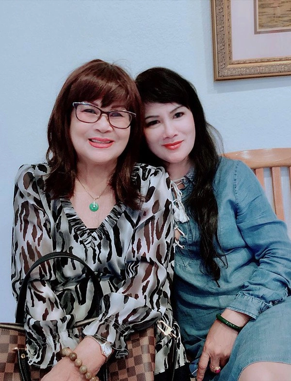 Mẹ vợ của lý hải 63 tuổi vẫn trẻ đẹp và đẳng cấp không kém con gái - 14
