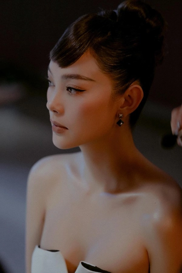 Minh hằng đẹp như tiên nữ vẫn có một bộ phận bị cảnh sát thẩm mỹ đặt dấu hỏi - 3