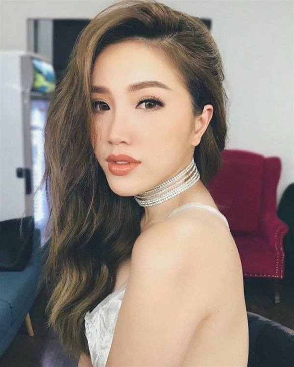 Minh hằng mai phương thuý và loạt mỹ nhân làm gì để có nụ cười toả nắng - 24