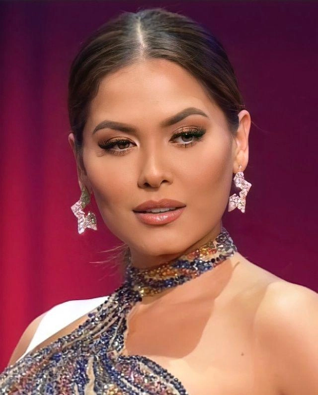 Miss universe 2020 khoe ảnh selfie cùng mẹ mẹ đẹp tới nỗi cô nàng bị chê già đanh - 8