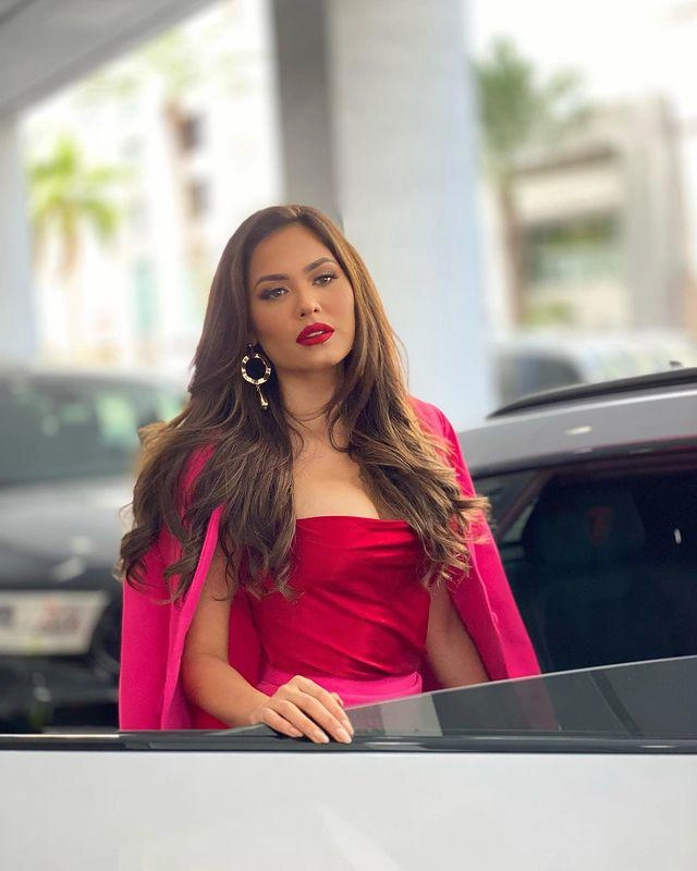 Miss universe 2020 khoe ảnh selfie cùng mẹ mẹ đẹp tới nỗi cô nàng bị chê già đanh - 10