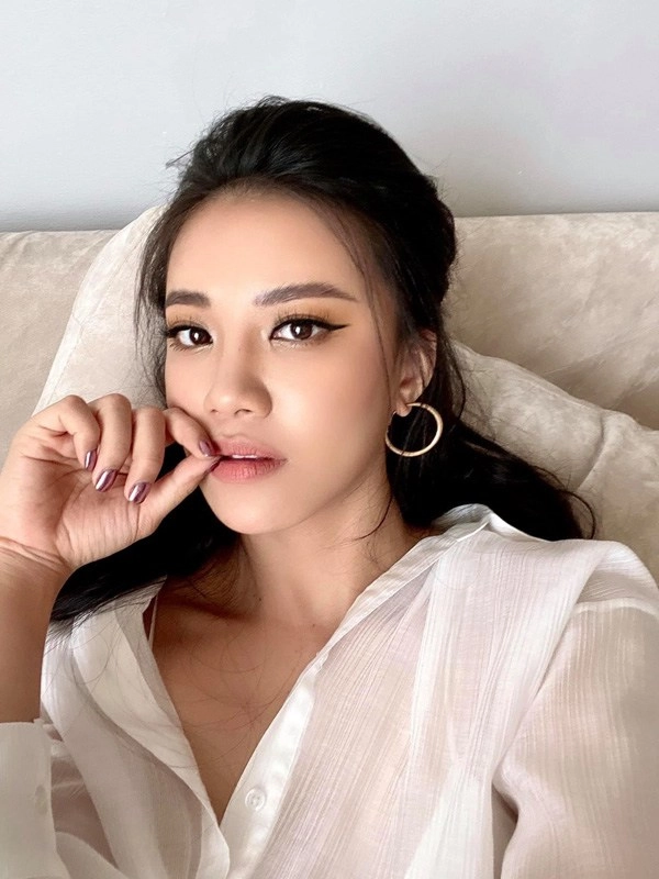 Một á hậu tên d vừa bị đồn mới chỉnh mũi nhan sắc nữ thần giờ như hotgirl kem trộn - 4